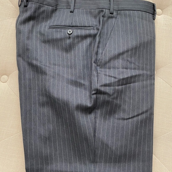 Men Italian Suit - Picture 7 of 8